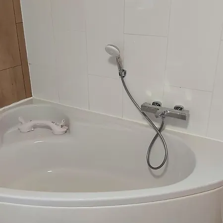 Emarik Bed & Breakfast 3*