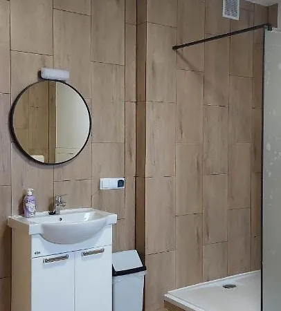 Emarik Bed & Breakfast 3*