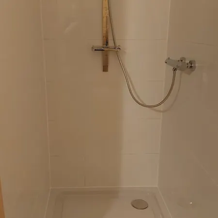 Bed & Breakfast Emarik Podobin