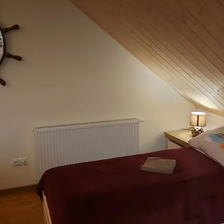 Bed & Breakfast Emarik 3*