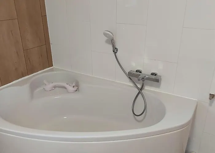 Emarik Bed and breakfast 3*