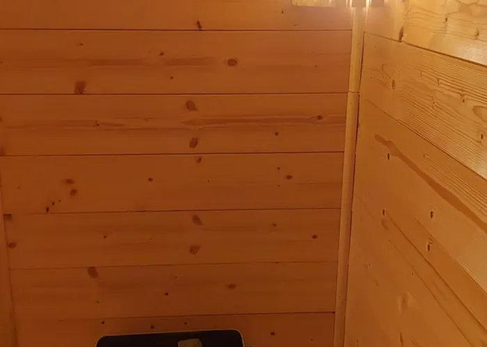 Bed and breakfast Emarik 3*